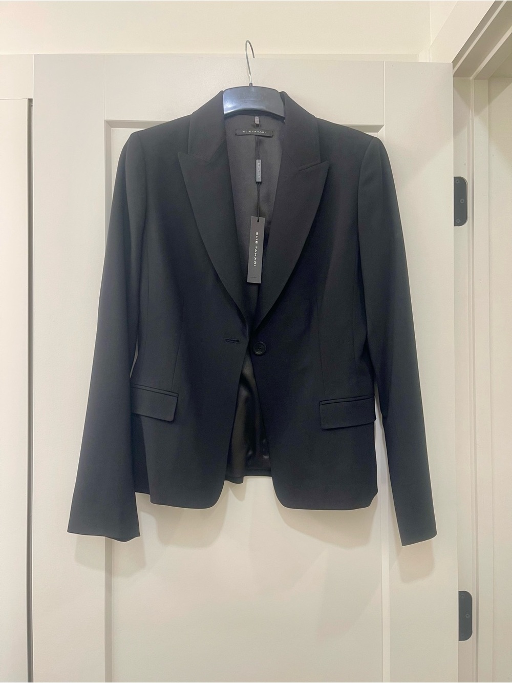 Elie Tahari Black Tailored Ava Jacket
